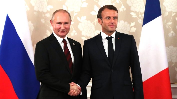 Президент РФ Путин прибует с официальным визитом в Париж