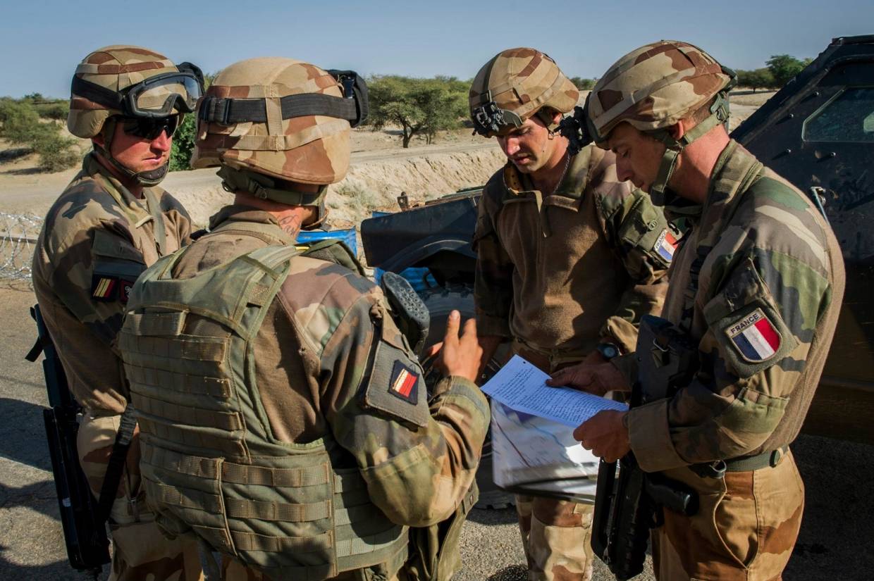 Войска Франции покинули военную базу в Тимбукту на севере Мали Войска Франции покинули военную базу в Тимбукту на севере Мали Весь мир