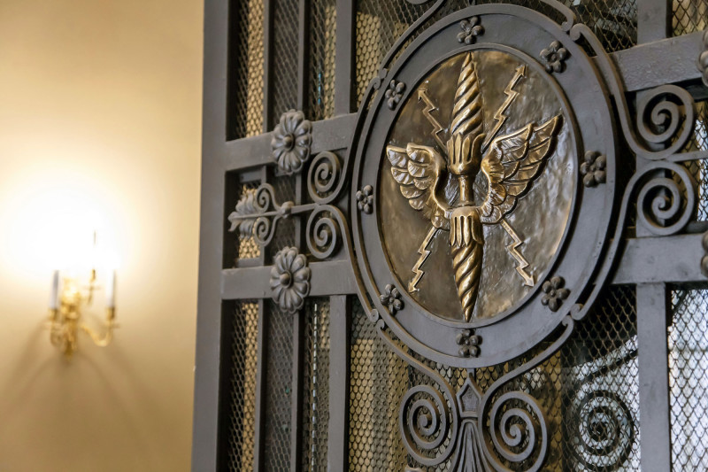 Дореволюционные лифты в Санкт-Петербурге в наше время 