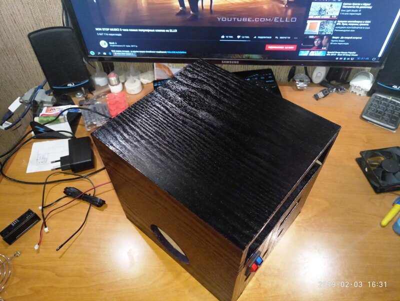 Самодельный корпус для автомагнитолы Самодельный корпус для автомагнитолы