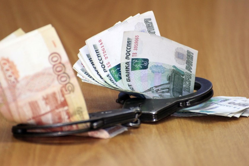 Очередной крымский чиновник-коррупционер попался на взятке