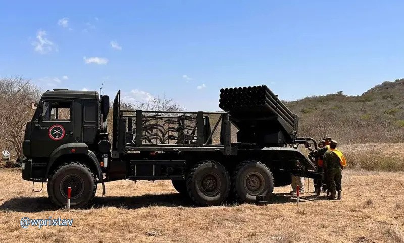 На вооружении Эквадора замечена модернизированная РСЗО БМ-21 «Град