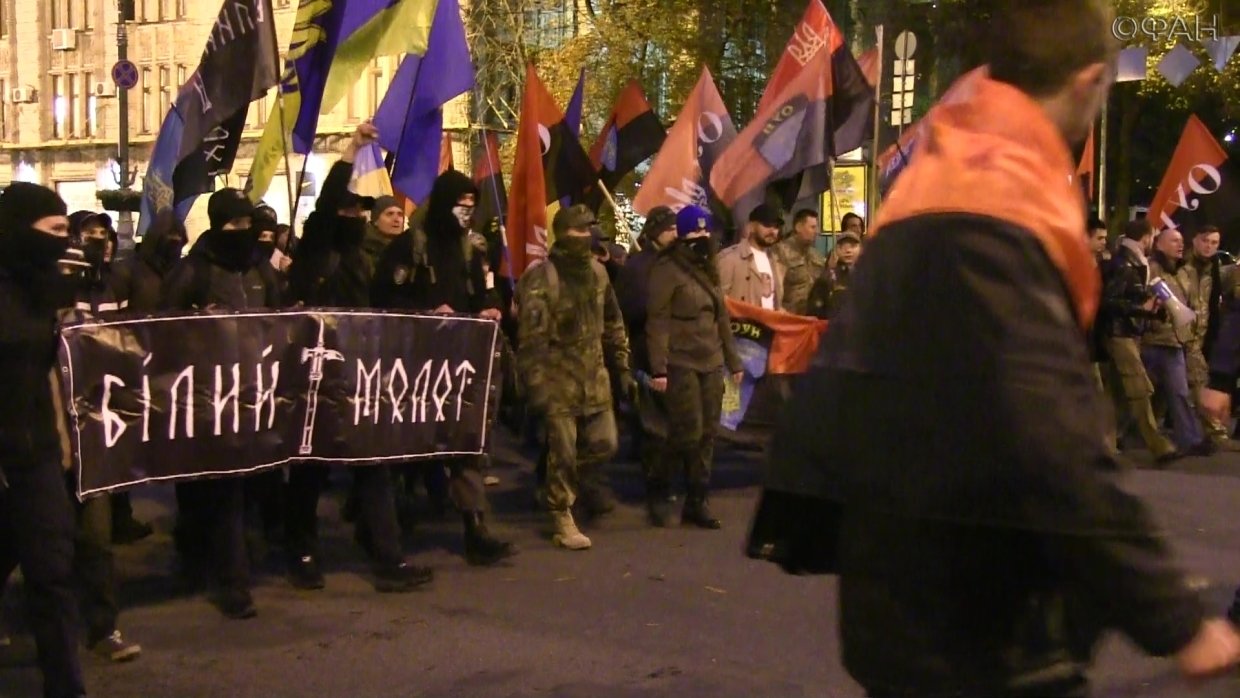 Это же союзники Запада: европейцы отреагировали на марш националистов в Киеве
