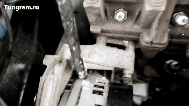 Натягиваем генератор без натяжителя Лада Калина