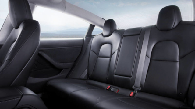 Tesla выпустила долгожданную Model 3 Standard Tesla выпустила долгожданную Model 3 Standard Model 3 Standard