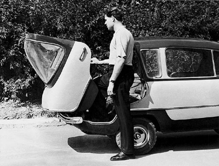 Как изначально должен был выглядеть "Запорожец" Как изначально должен был выглядеть "Запорожец"