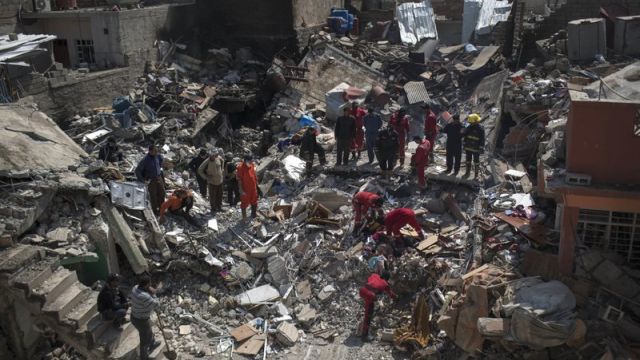 Правозащитники обвинили США в гибели мирных жителей в Мосуле
