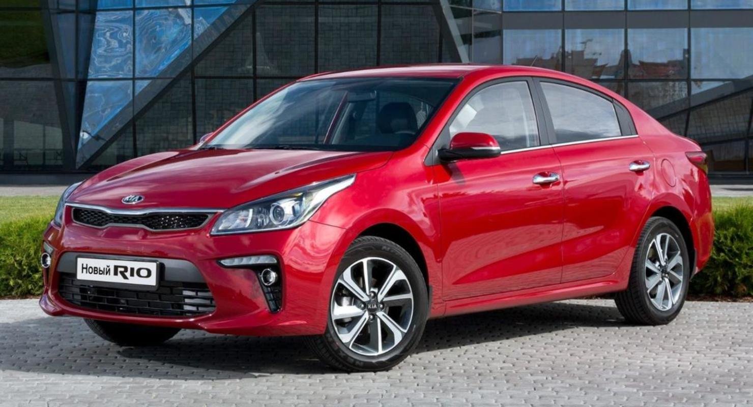 Средний возраст владельцев KIA Rio в России составляет 40 лет