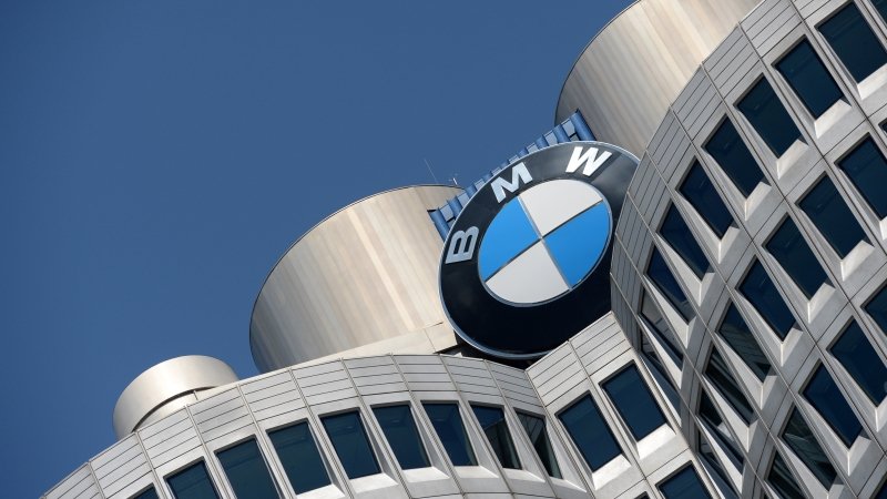Опубликован первый тизер нового купе BMW 8 Series
