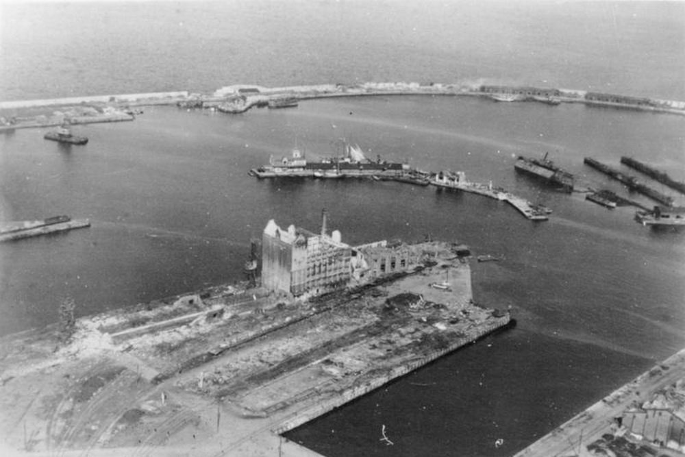 Порт Таллина в сентябре 1941 года после занятия его немцами. Фото: Bundesarchiv / Wikimedia.org
