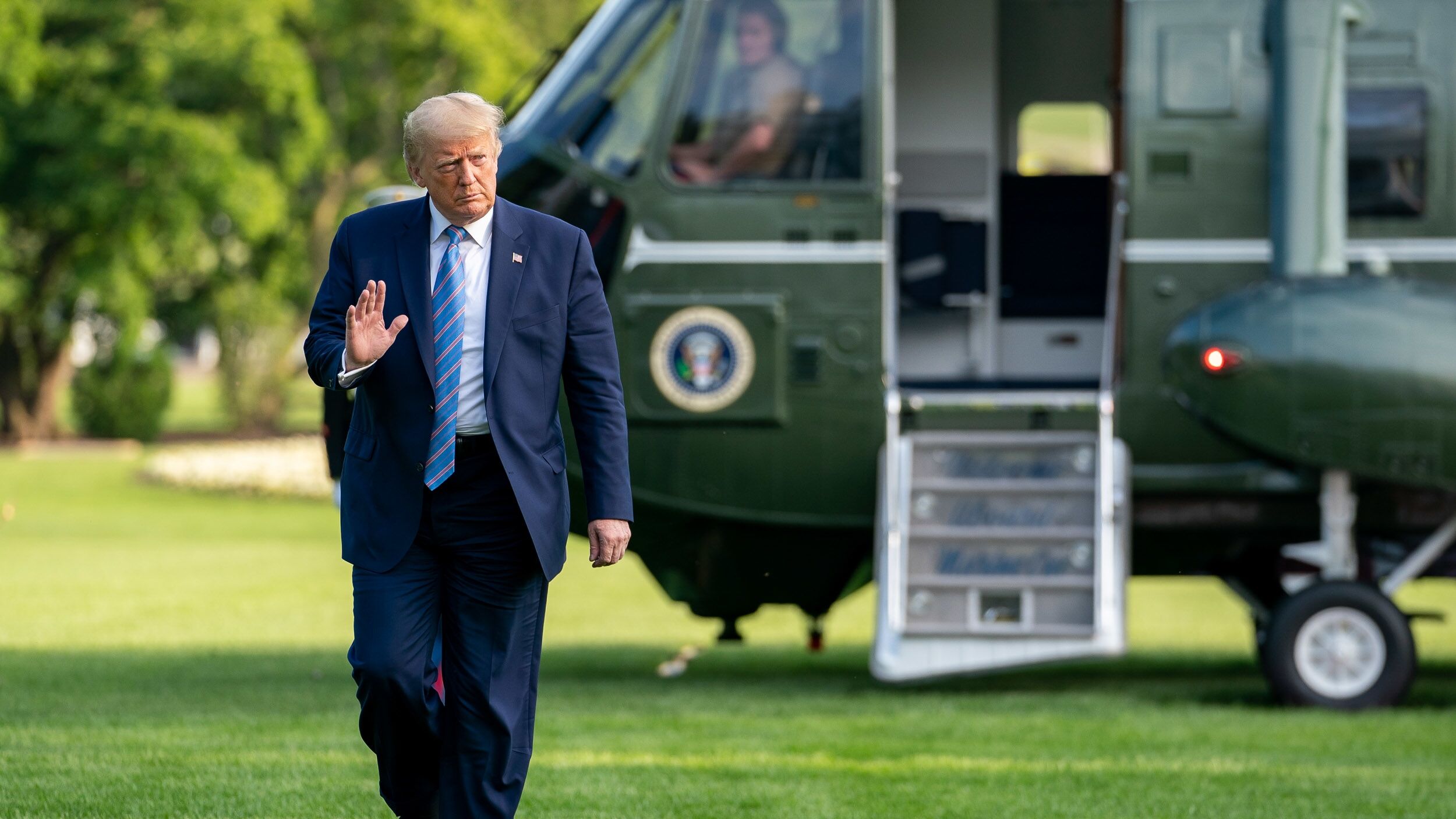 Трамп возмутился слухами о наличии у него неизлечимой болезни Политика