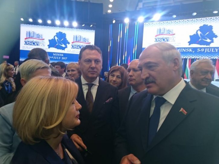 Лукашенко собрался в гости к майданщикам в Киев