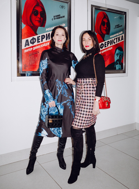 Дмитрий Хрусталев с женой, Виктория Дайнеко и другие гости премьеры фильма "Аферистка" Дмитрий Хрусталев с женой, Виктория Дайнеко и другие гости премьеры фильма "Аферистка" Звезды,Красная дорожка