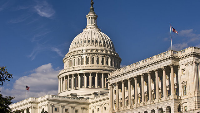 Здание американского Сената в Вашингтоне . Архивное фото