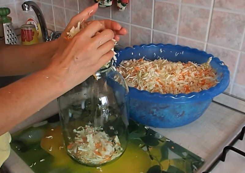 капуста в банке