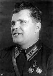 Приказано бомбить Берлин ﻿ г,Москва [1405113],г,Санкт-Петербург [1414662],история