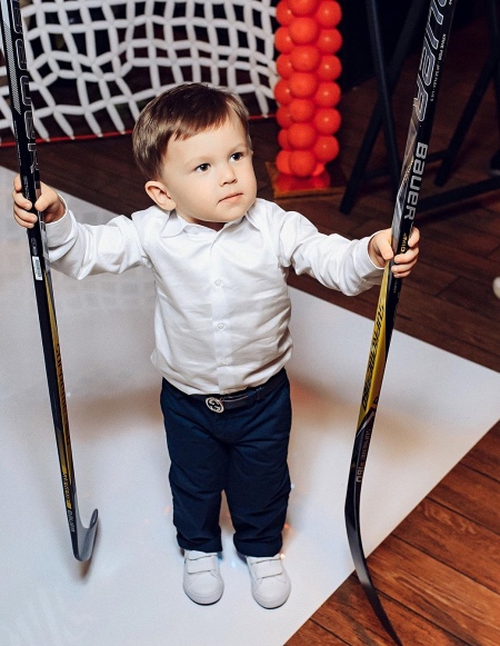 Пока папа на матче: Настасия Шубская устроила старшему сыну хоккейную вечеринку без Александра Овечкина Пока папа на матче: Настасия Шубская устроила старшему сыну хоккейную вечеринку без Александра Овечкина Звезды,Новости о звездах