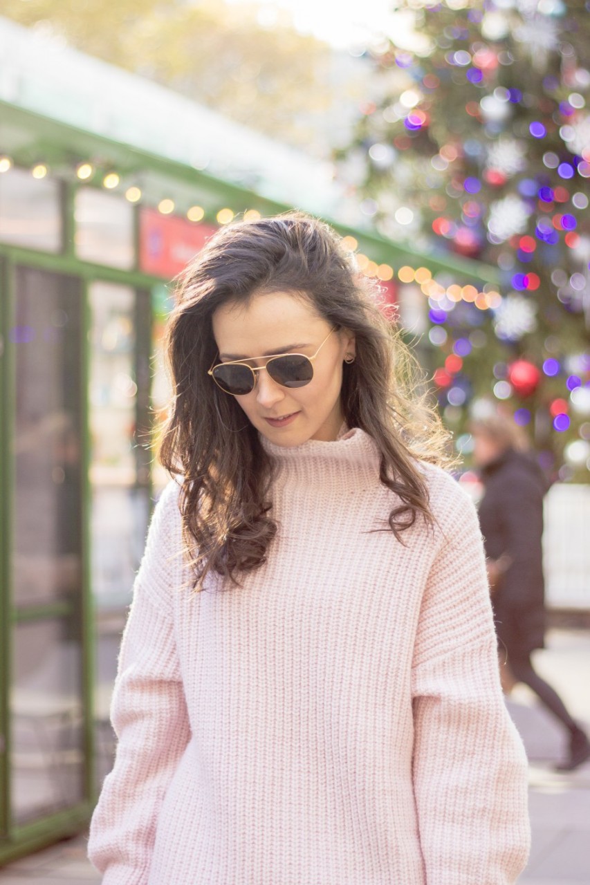 baby pink sweater 4