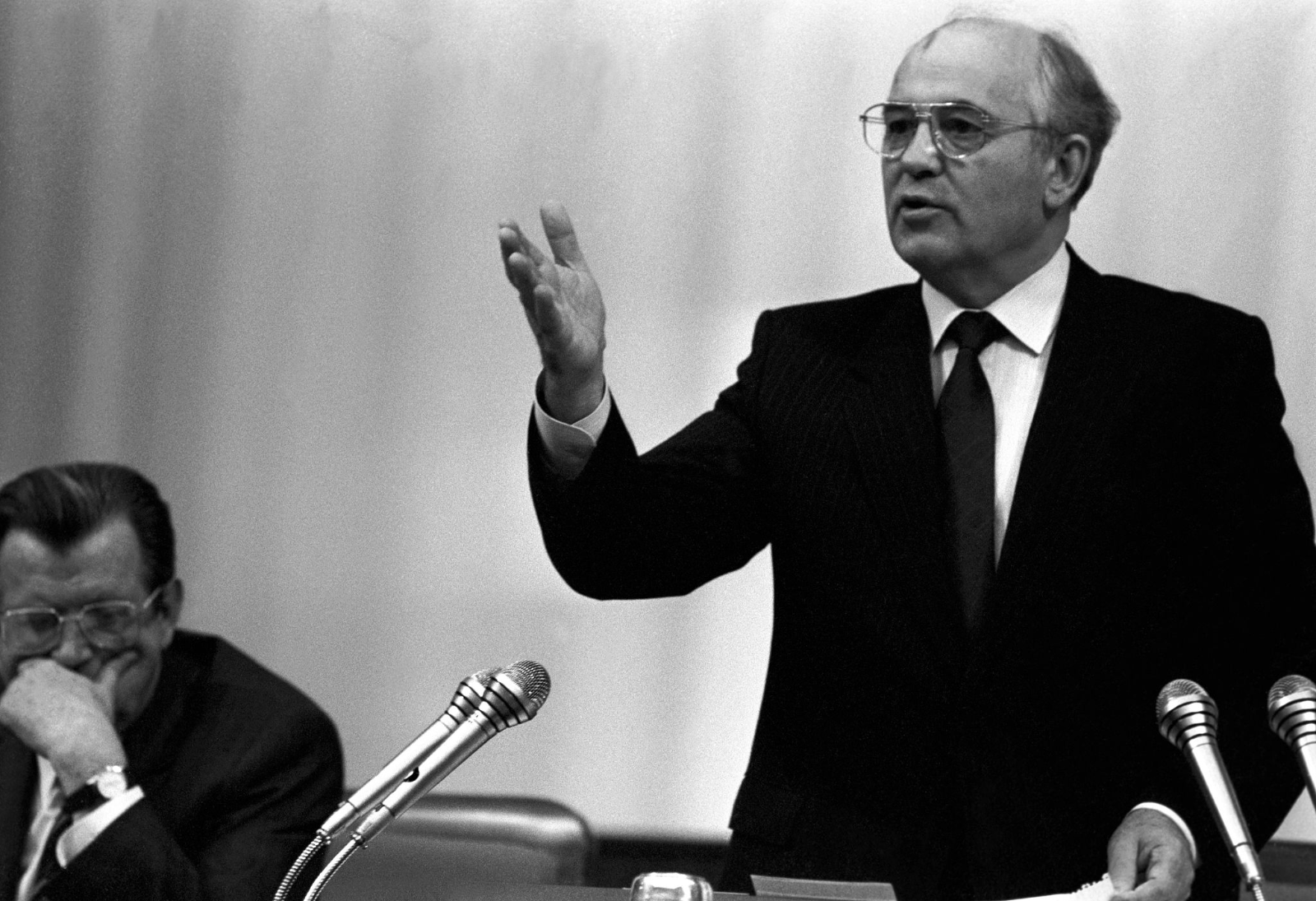 Первый съезд народных депутатов год. Горбачев 1991.