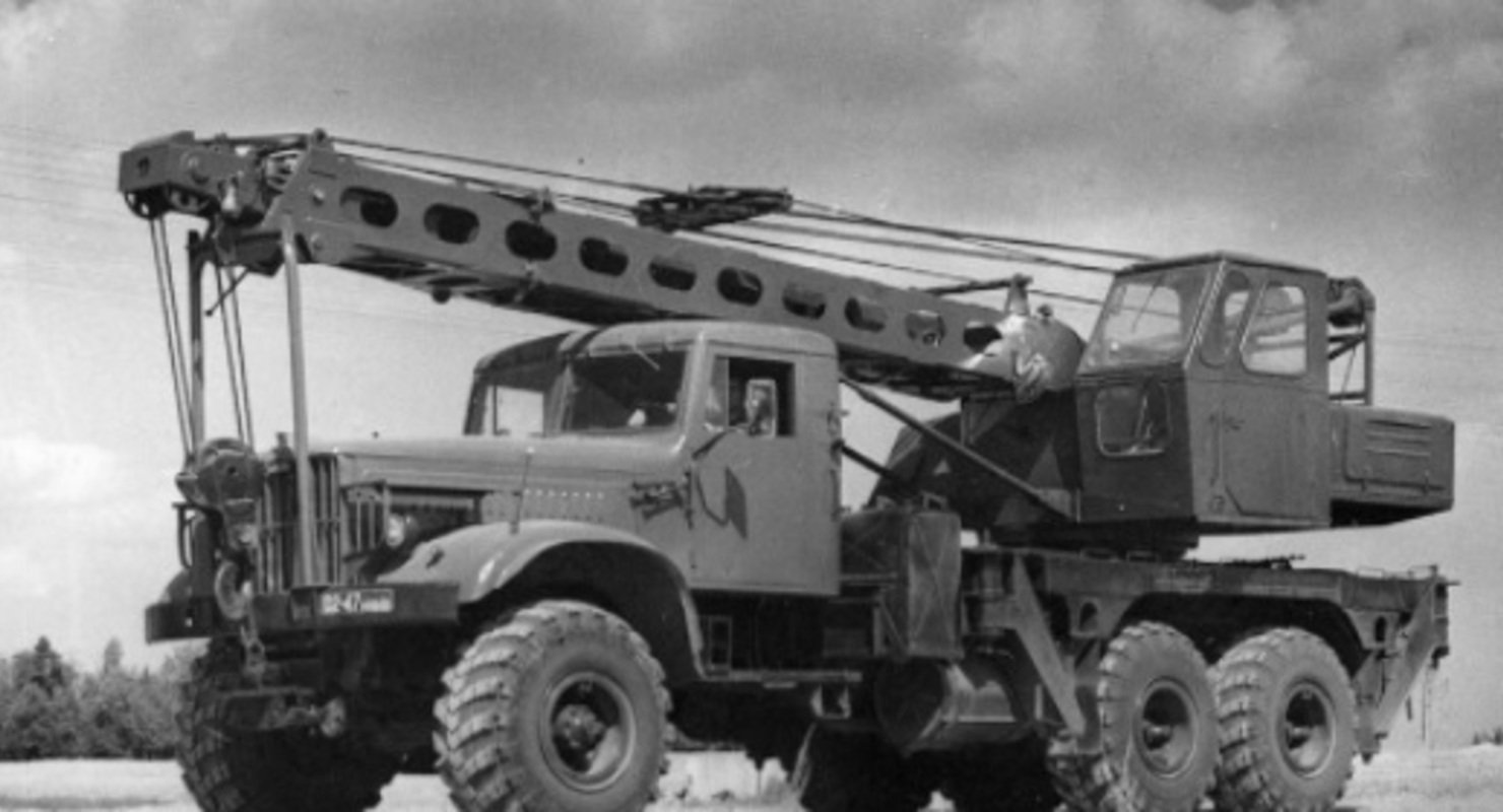 Какие автокраны выпускали в Иваново для военных нужд?