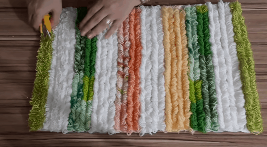 Нетривиальный способ использования остатков ниток Нетривиальный способ использования остатков ниток из остатков пряжи,интерьер,рукоделие,своими руками,сделай сам