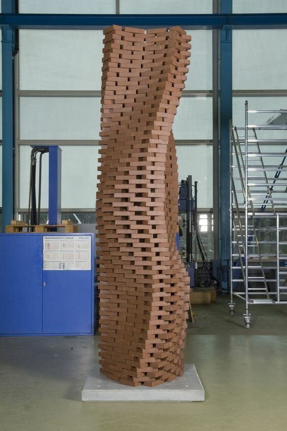 Вы мне, конечно же, не поверите, но это всё - обычные кирпичи Вы мне, конечно же, не поверите, но это всё - обычные кирпичи