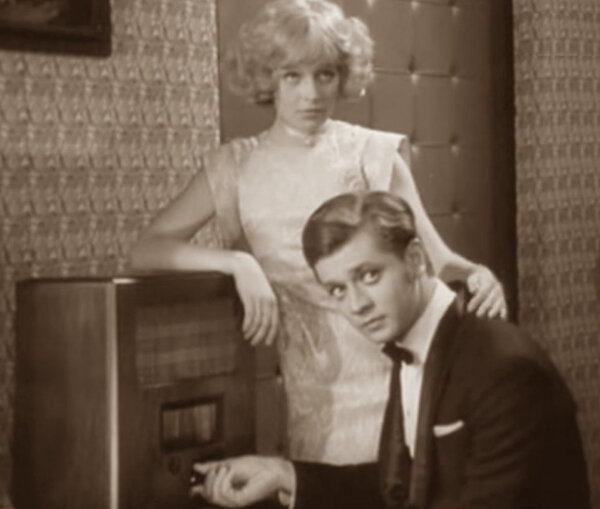 Елена Валаева и Александр Дик в фильме «Опасный поворот», (server.audiopedia.su)