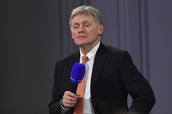 Песков назвал способ общения России с Западом