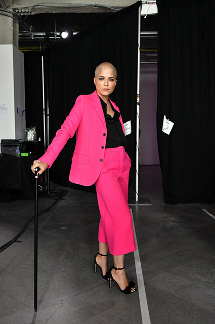 Сэльма Блэр рассказала о лечении химиотерапией: "Меня предупредили, что нужно построить планы на случай смерти" Сэльма Блэр рассказала о лечении химиотерапией: "Меня предупредили, что нужно построить планы на случай смерти" Новости