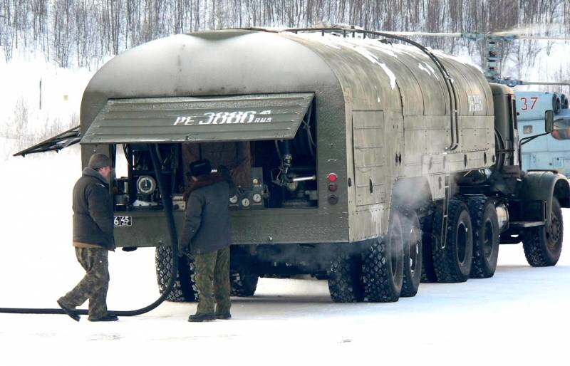 Россия перебрасывает аэродромную технику ВВО на запад