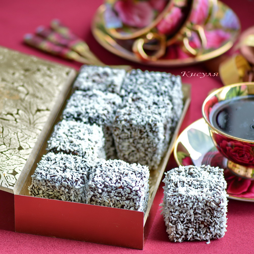 Australian cake the Lamington