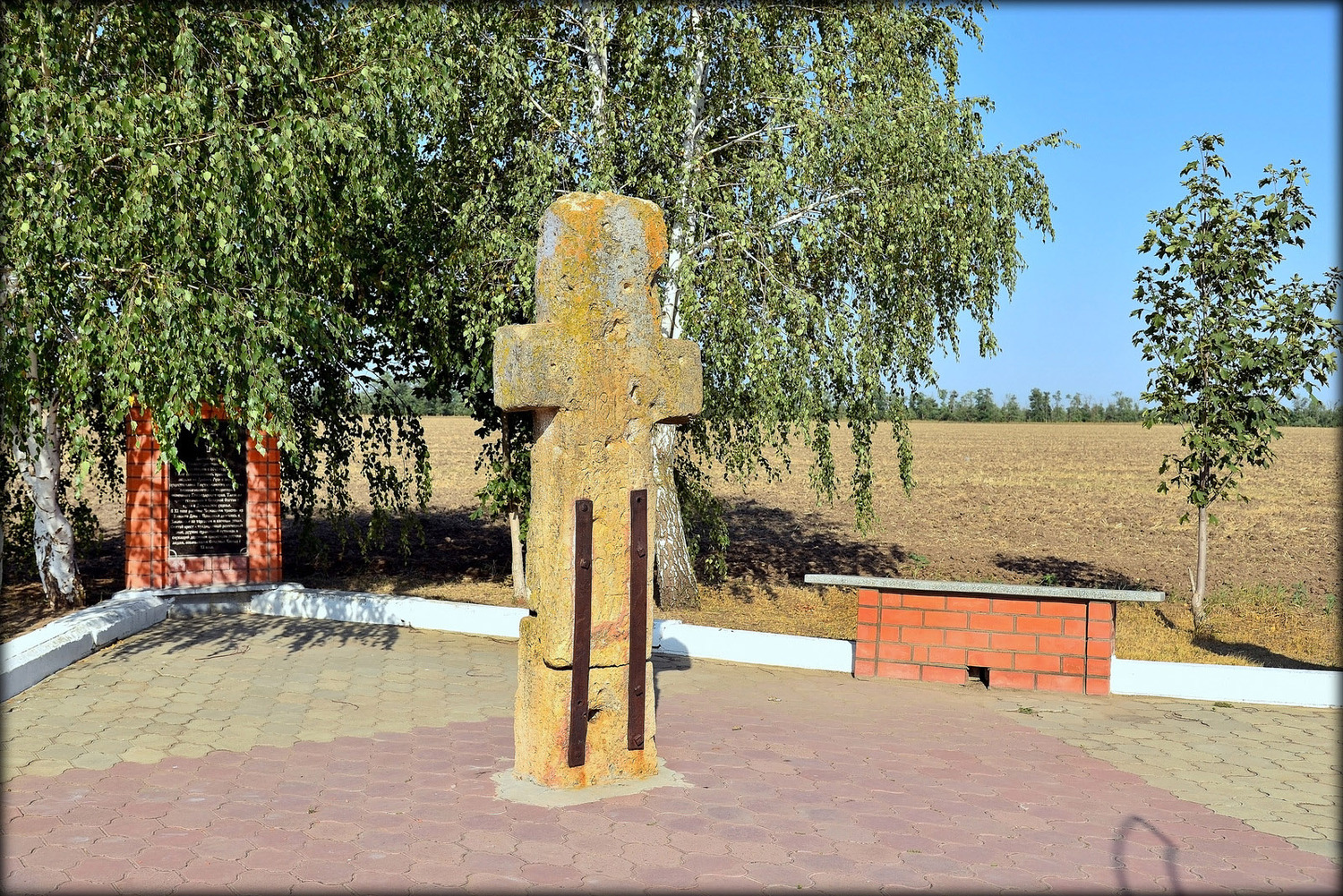 Тысячелетний крест в степях Ставропольского Края