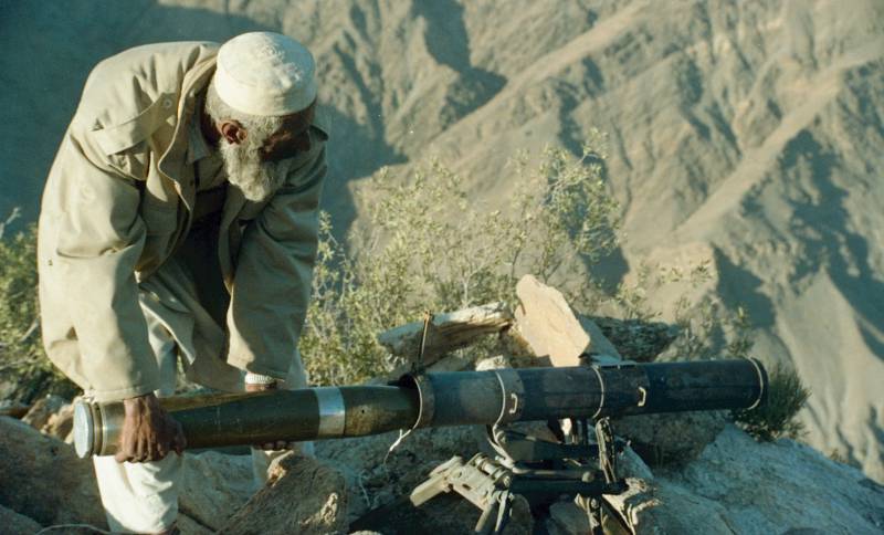 Оружие афганских душманов. Реактивные системы залпового огня и их снаряды Оружие афганских душманов. Реактивные системы залпового огня и их снаряды оружие