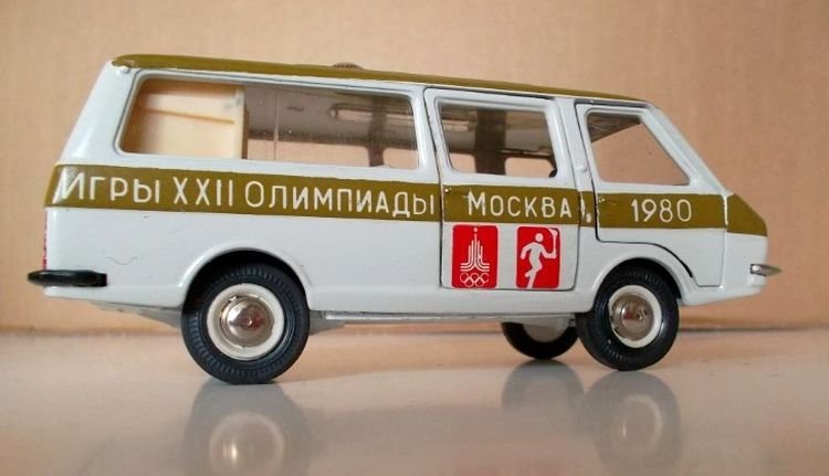 «Олимпийский» РАФ-2907 выставлен на продажу за 170.000 рублей, покупатель на модель пока не нашёлся авто, автомобили, коллекционирование, масштабная модель, моделизм, модель автомобиля, хобби