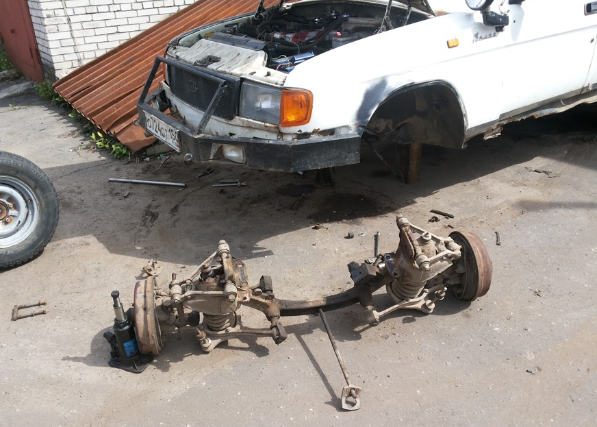 Увлекся ремонтом и из старого ГАЗ-31029 собрал вездеход