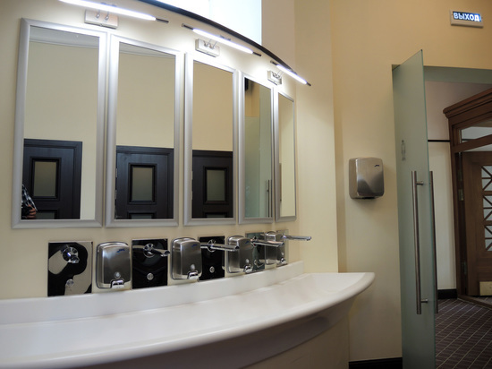 Мужские и женские туалеты предложили ликвидировать после пандемии