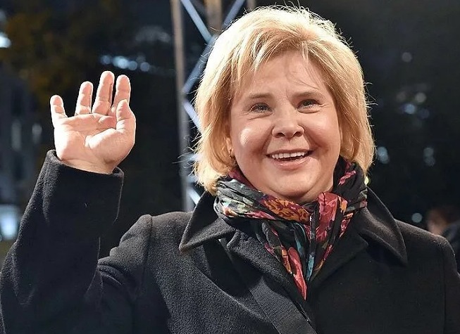 Какими были первые роли Табакова, Боярского, Догилевой и Певцова Звезды