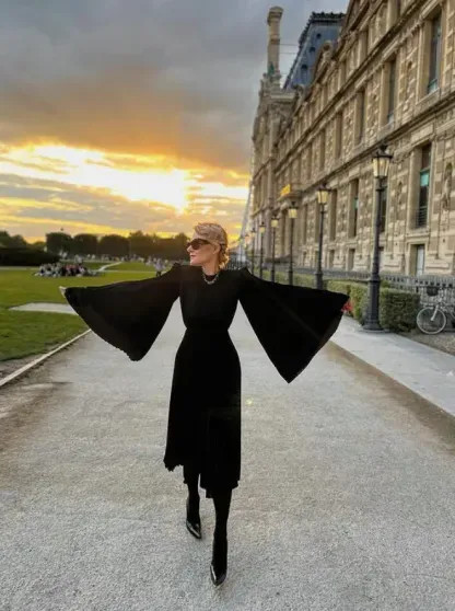 Бизнес Ренаты Литвиновой в России терпит многомиллионные убытки Литвиновой, косметикс, рублей, России, Рената, актриса, который, Литвинова, время, около, более, Земфирой, принадлежит, издания, компании, данным, актрисы, постановкеТакже, Кактус, музыку