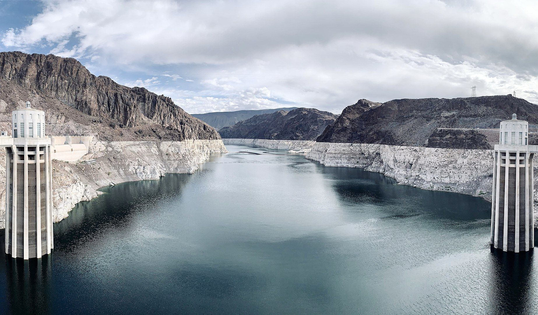 Высыхающий рай: Калифорния страдает от невиданной засухи Высыхающий рай: Калифорния страдает от невиданной засухи Весь мир