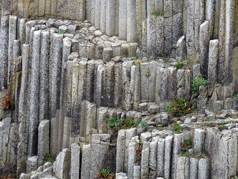 Кунашир: мыс Столбчатый Кунашир: мыс Столбчатый