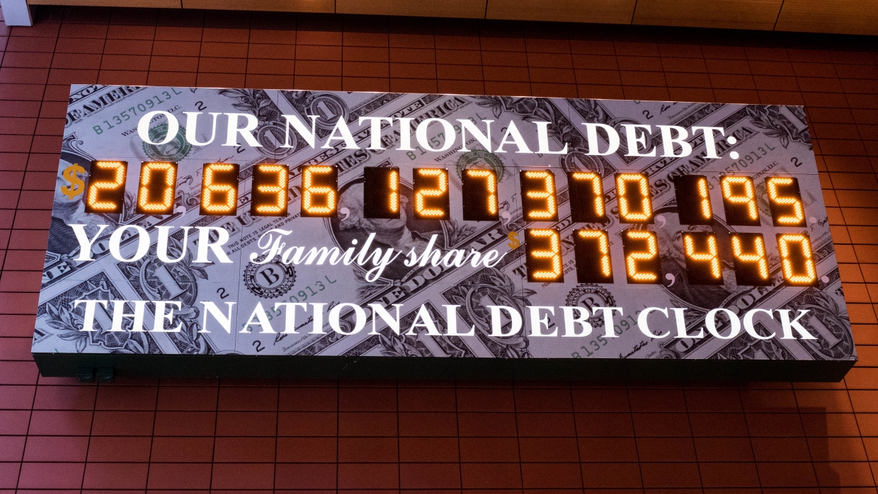 Больше 100 республиканцев в Конгрессе отказались повышать потолок госдолга США Больше 100 республиканцев в Конгрессе отказались повышать потолок госдолга США Весь мир