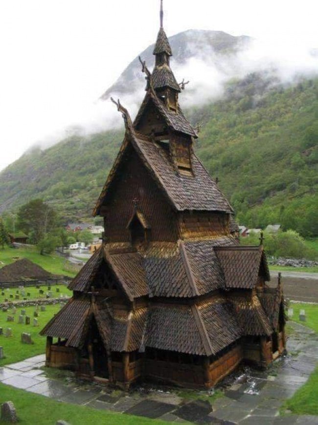 900-летняя церковь в Норвегии необычное, прикол, фото