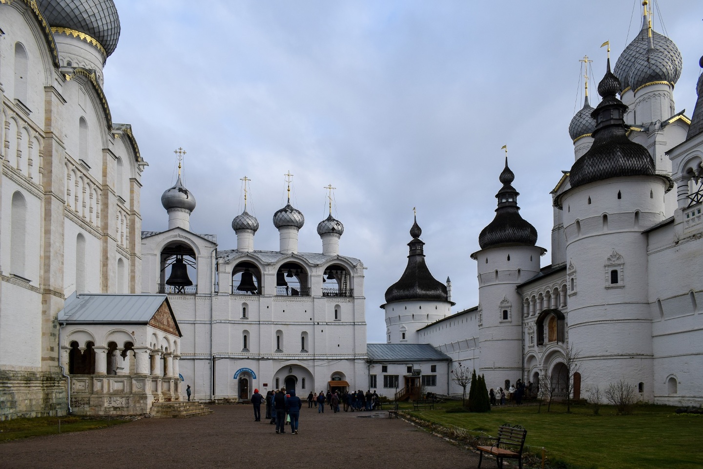 Ростов Великий на ноябрьские Ростов Великий на ноябрьские очень, Ростов, кремль, фильма, Васильевич, строился, город, озера, берегу, строительства, поэтому, опять, впечатляюще, повторюсь, «Пренебесному, функциональностьюВыглядит, наряду, удобства, традициями, между