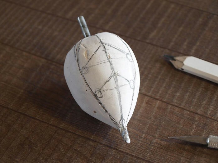 Парень подарил жене механический цветок, который расцветает при касании Парень подарил жене механический цветок, который расцветает при касании мужское хобби