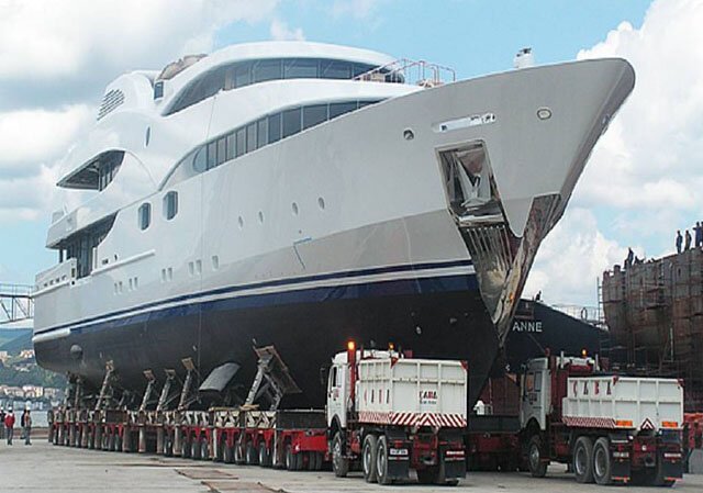 Чудеса погрузки и грузоперевозок: человек-муравей и его сила Чудеса погрузки и грузоперевозок: человек-муравей и его сила