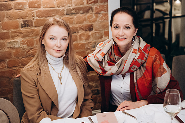 Олеся Судзиловская, Дарья Повереннова, Ольга Кабо и другие на торжественном ужине в Москве Олеся Судзиловская, Дарья Повереннова, Ольга Кабо и другие на торжественном ужине в Москве Светская жизнь