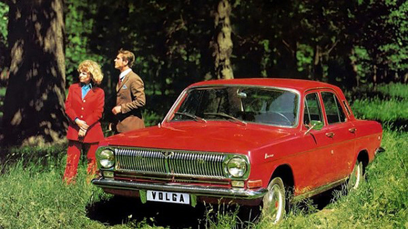 Соблазнительные девушки и советские мачо: какой была реклама автомобилей в СССР девушки