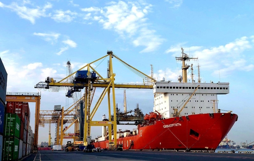 Грузооборот Большого порта Петербурга с начала года увеличился почти на 21%