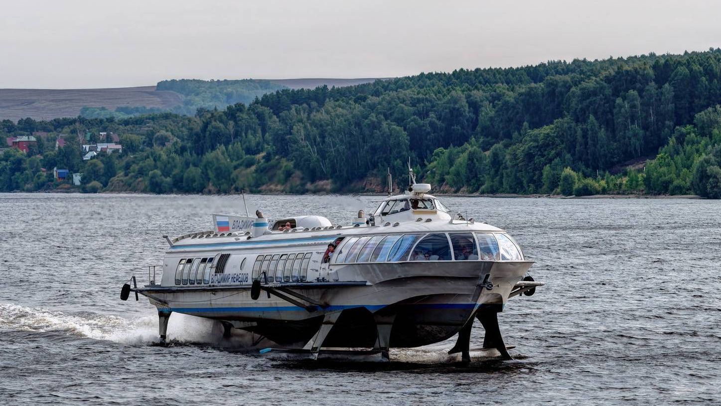 Метеор нижний новгород козьмодемьянск. Метеор теплоход Ханты Мансийск. Метеор Восход-51. Т Х Метеор 242 Ярославль. Метеор теплоход Казань.