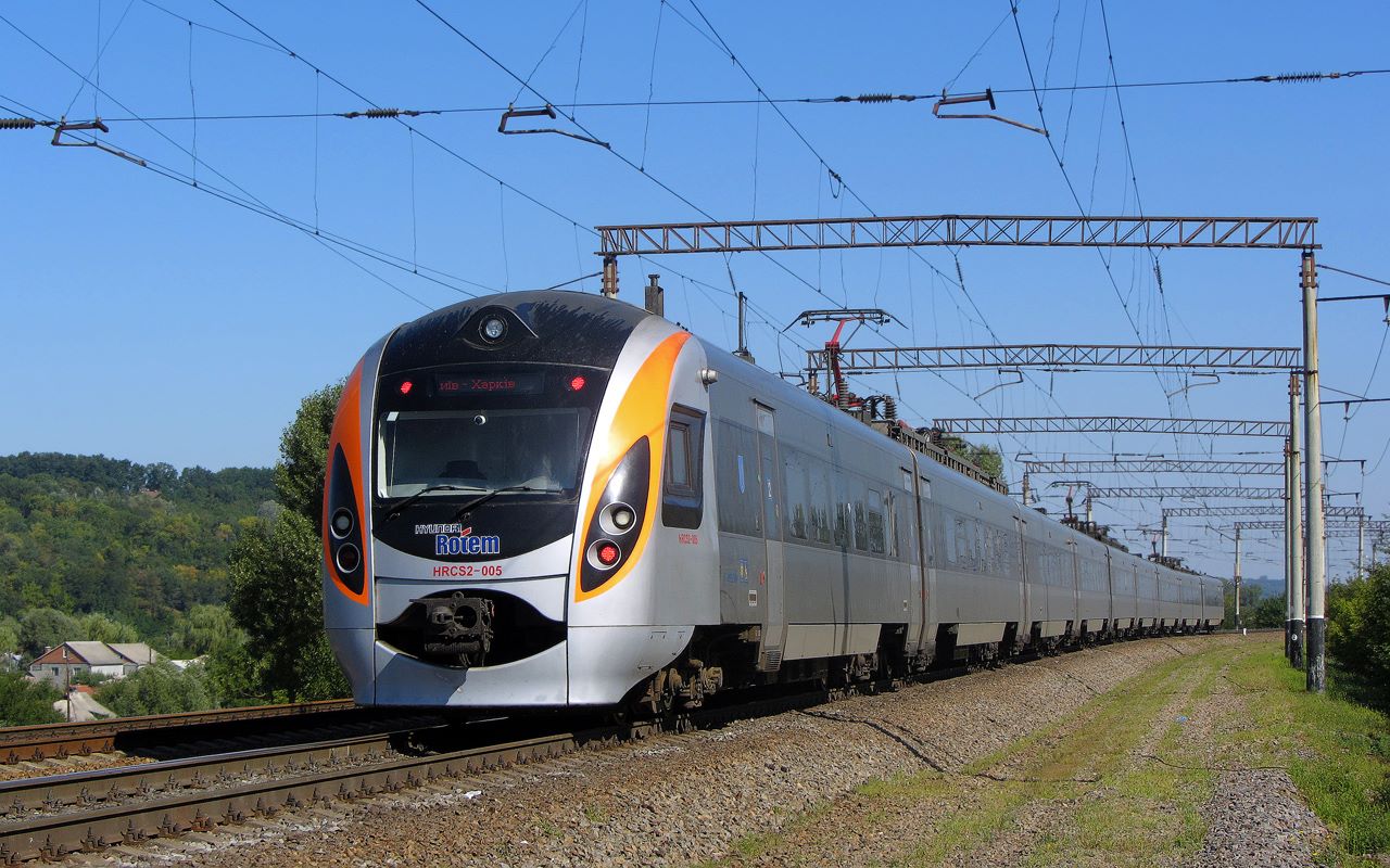 Порошенко хочет прекратить железнодорожное пассажирское сообщение с РФ